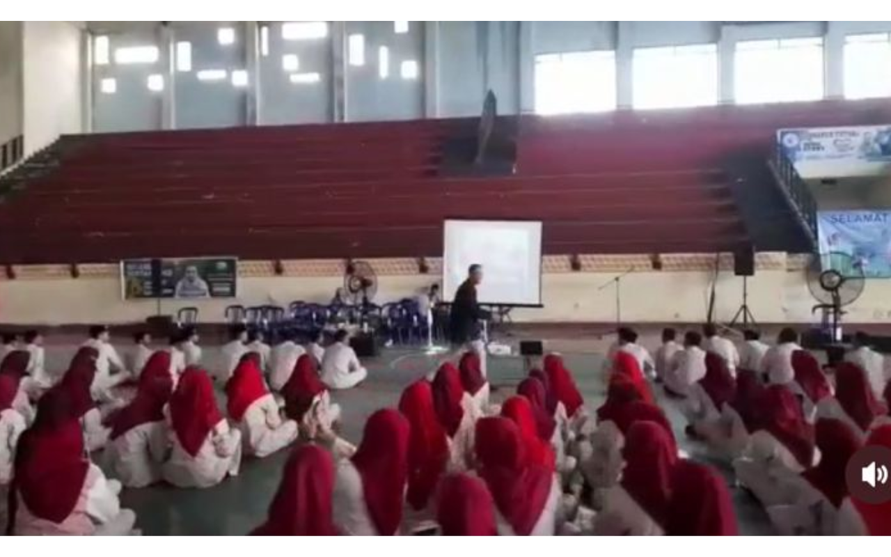 Hypno Motivation SMK Farmasi Tembilahan